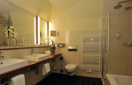 NordWest-Hotel Bad Zwischenahn Zimmer Suite Bad