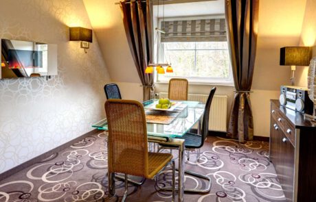 NordWest-Hotel Bad Zwischenahn Zimmer Suite Esszimmer